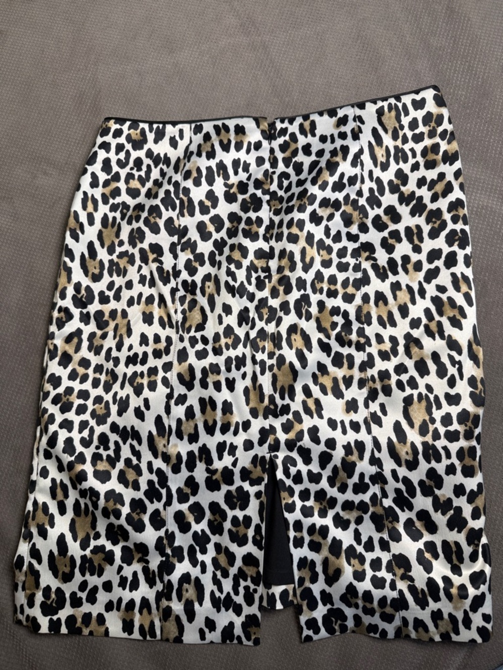 White House Black Market Leopard Print Pencil Skirt in Black, White & Tan - Picture 3 of 6
